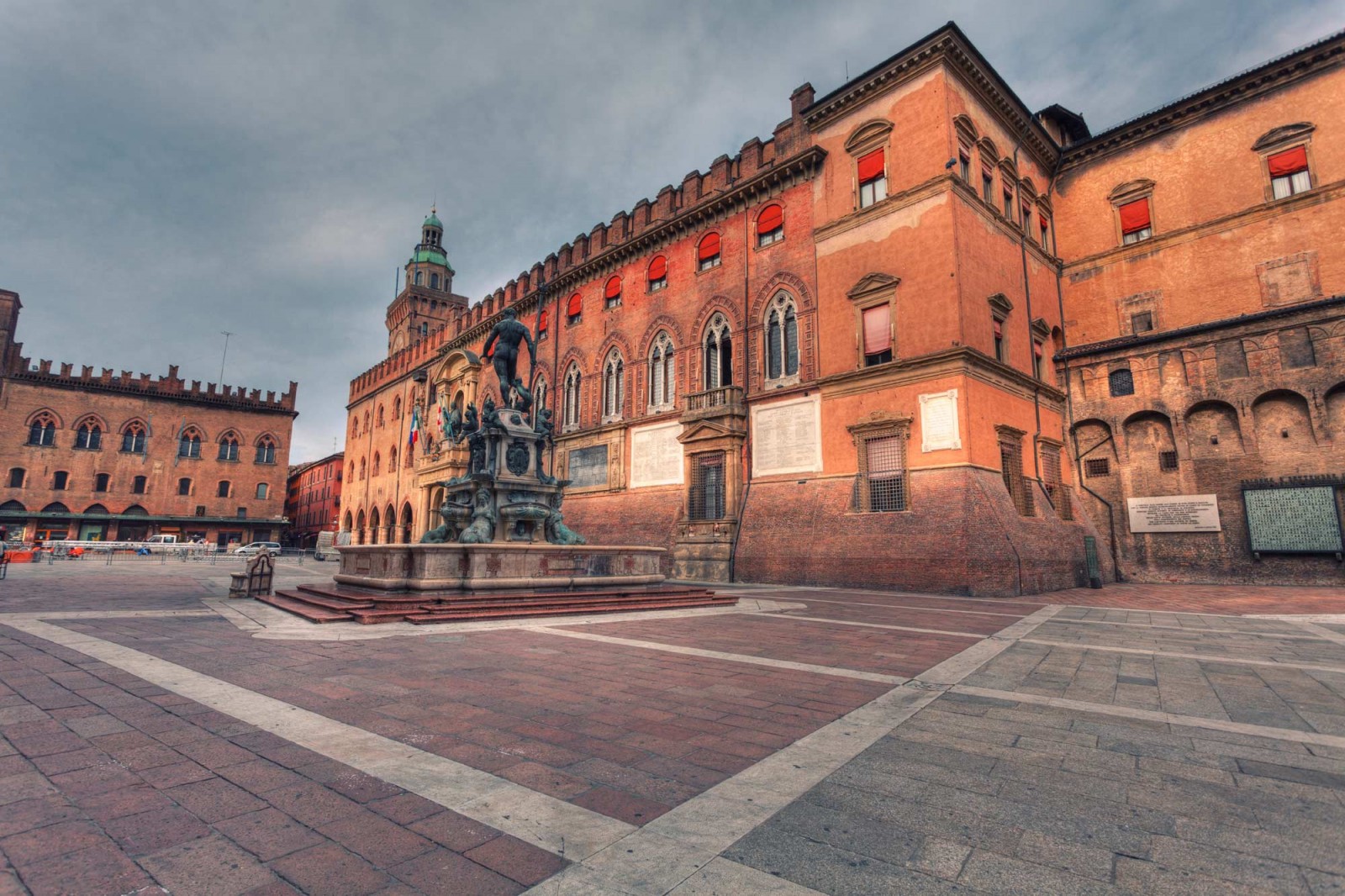 Flights to Bologna | Global site